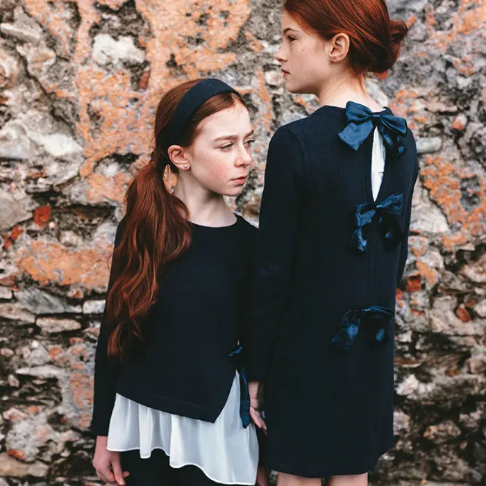 ABITO CON FIOCCHETTI IN RASO BLU