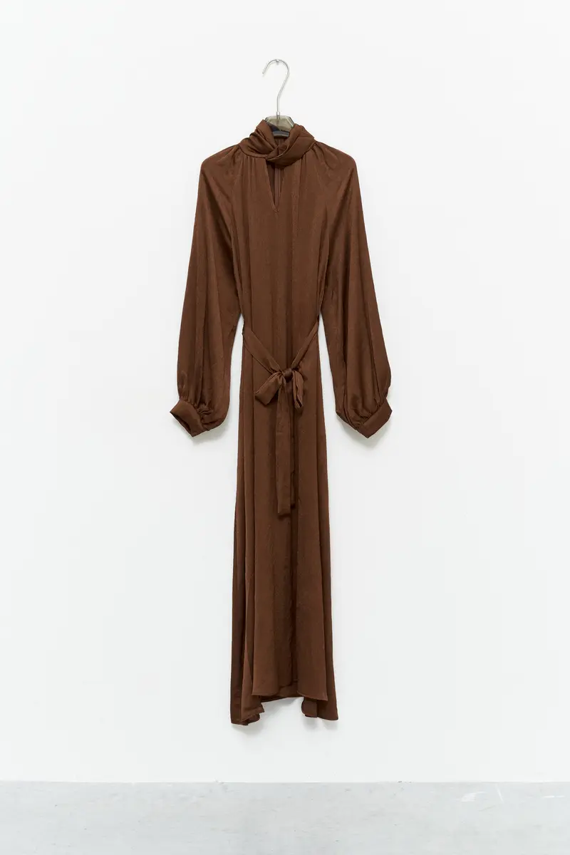 ABITO SATIN CHOCO