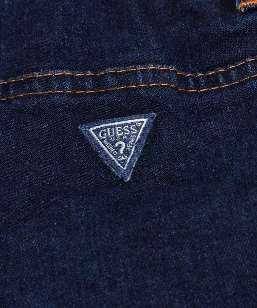 Completo Guess composto da due pezzi con pantaloni in denim