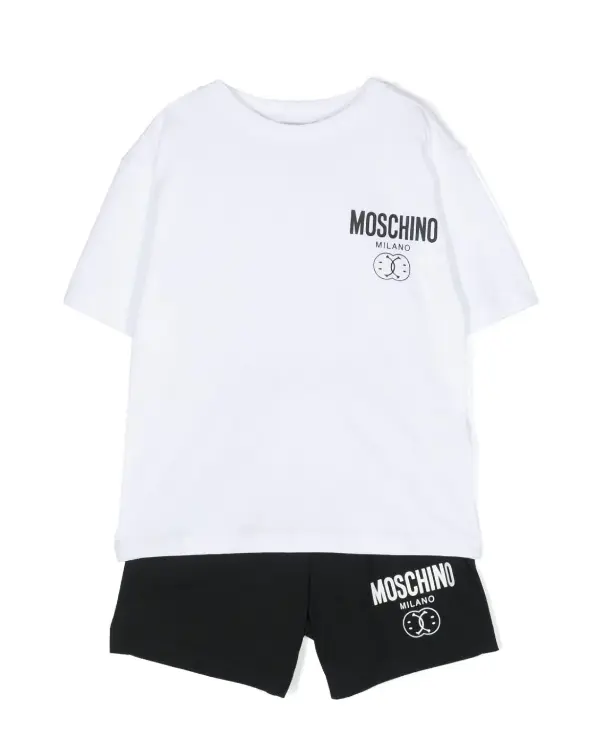 Completo t-shirt  e pantaloncini