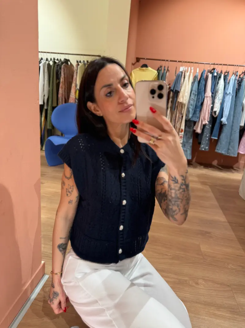Gilet in maglia traforata blu
