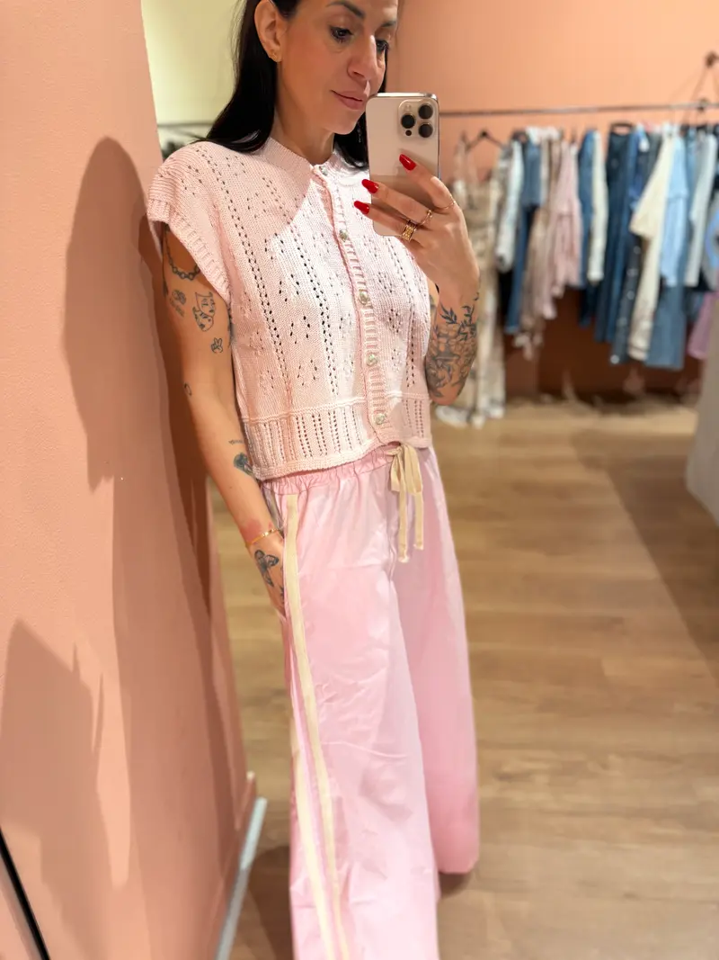 Gilet in maglia traforata rosa