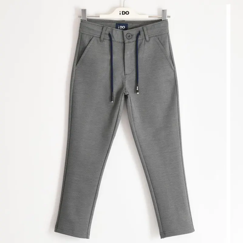 Pantalone bambino morbido con tasca a filo