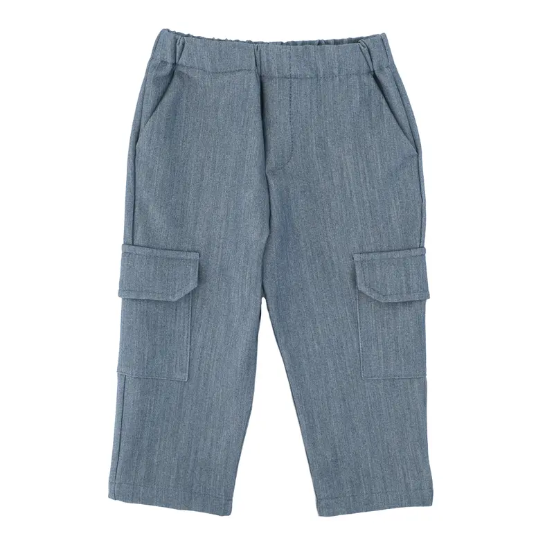 PANTALONE CON TASCONI