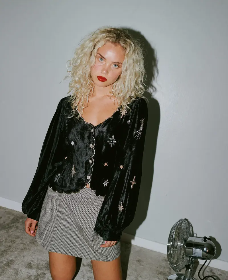 PHOEBE TOP