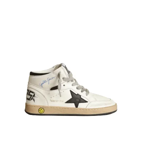 Sneakers con applicazione