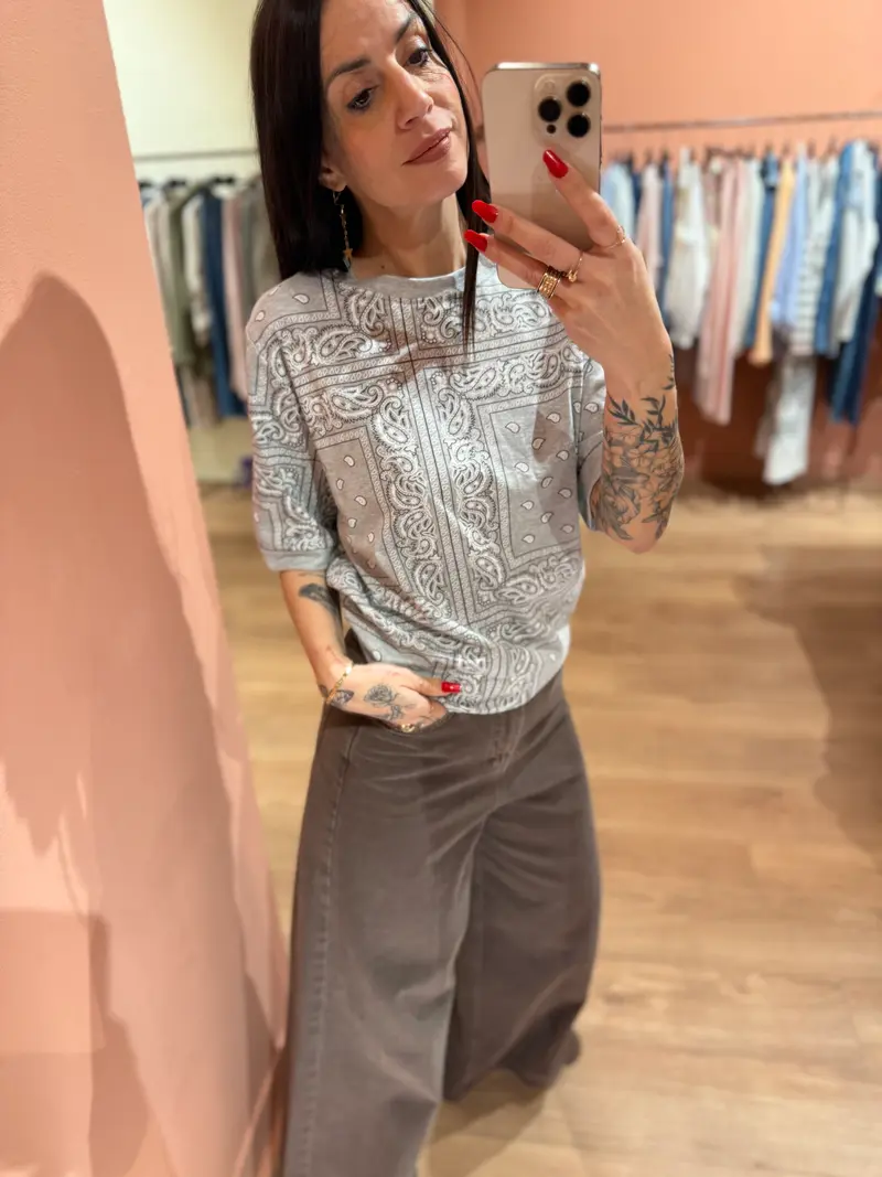 T Shirt bandana grigio