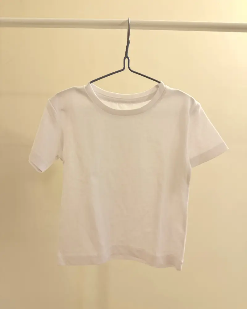 T-shirt con inserti