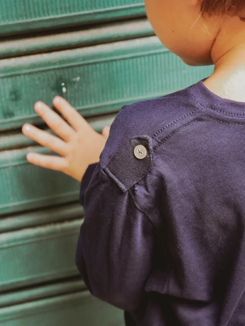 T-shirt con inserti