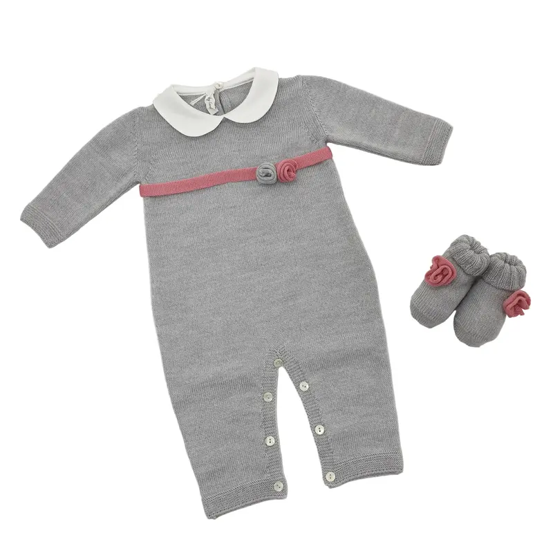 Tutina neonata 100% Lana con rose applicate e babbucce coordinate